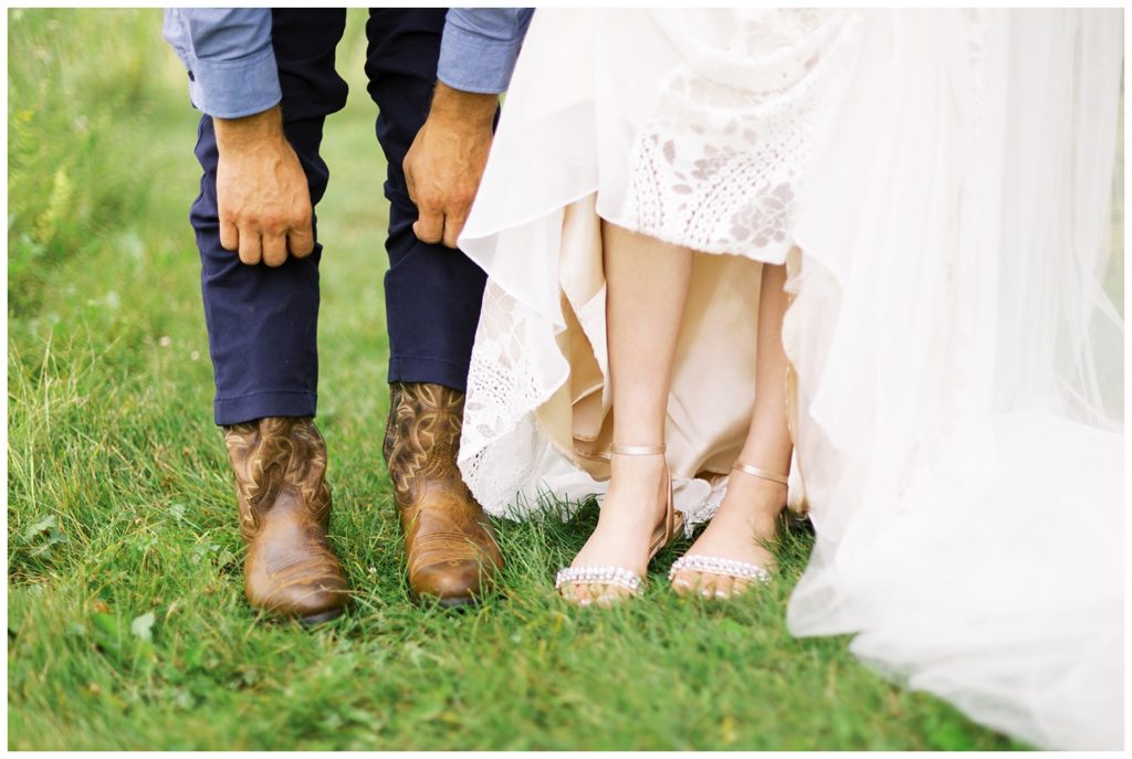 Dreamy, country style small-town Wisconsin wedding