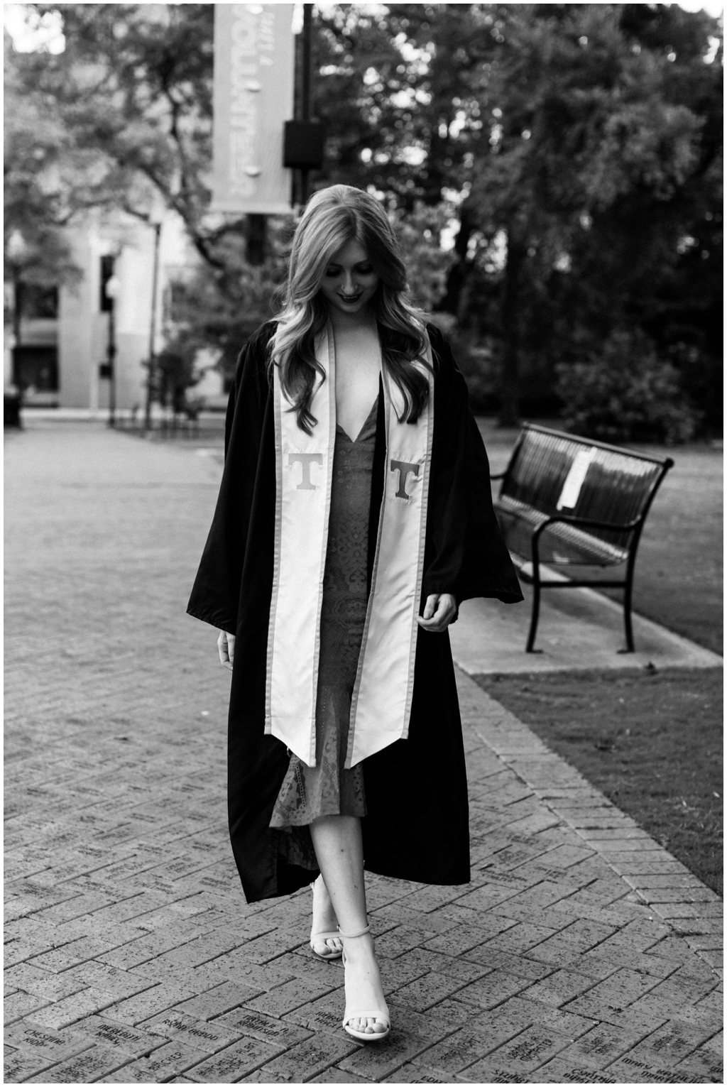 Glamorous senior graduate portraits on the campus of University of Tennessee. Photos by Holly Michon Photography.