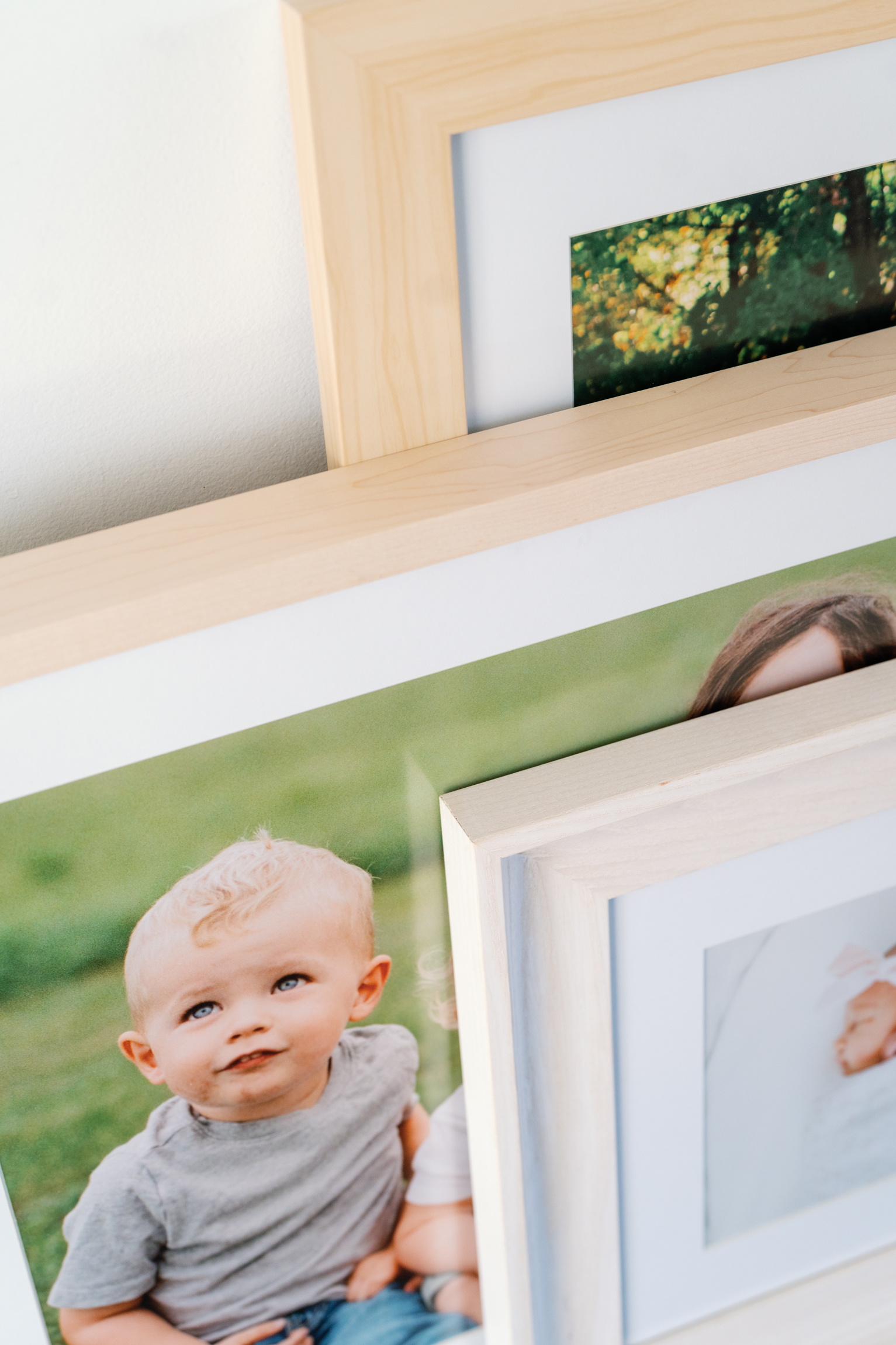 Knoxville family portrait photographer specializing in heirlooms and products.