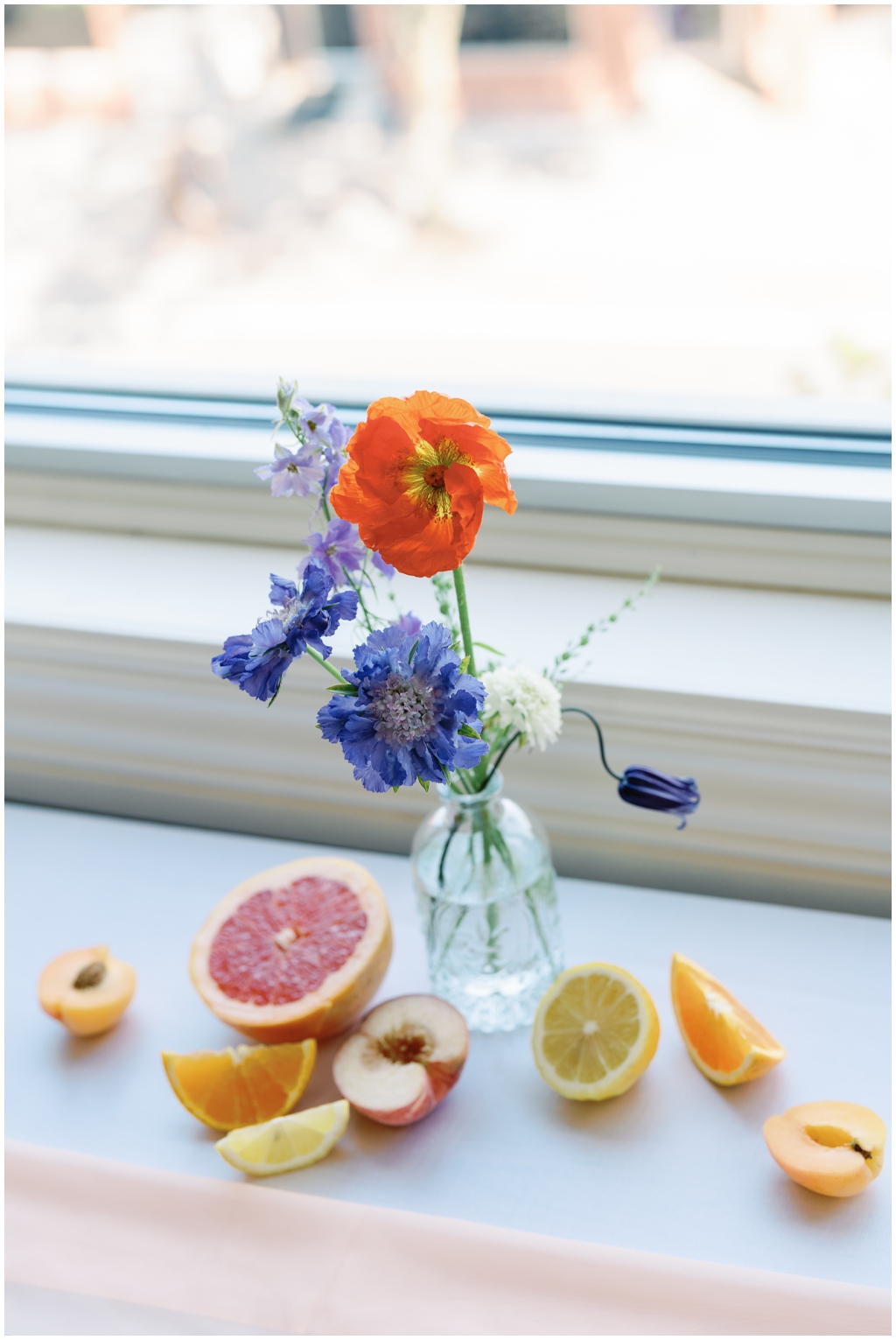 Detail image of Napping Cat florals for romantic and classy wedding in Maryville, TN.