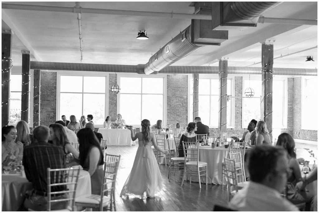 Black and white image of wedding reception at Skyview venue in Maryville, TN.