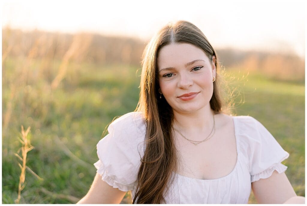 Golden hour high school senior portraits in Knoxville, TN by Holly Michon Photography