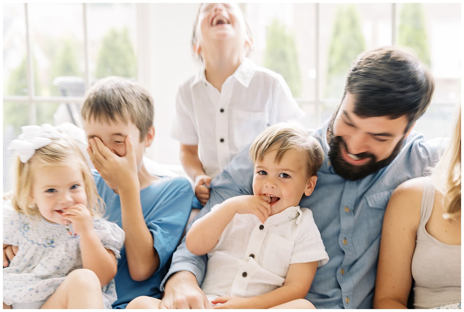 Laughter filled in-home family session in Knoxville, TN. 