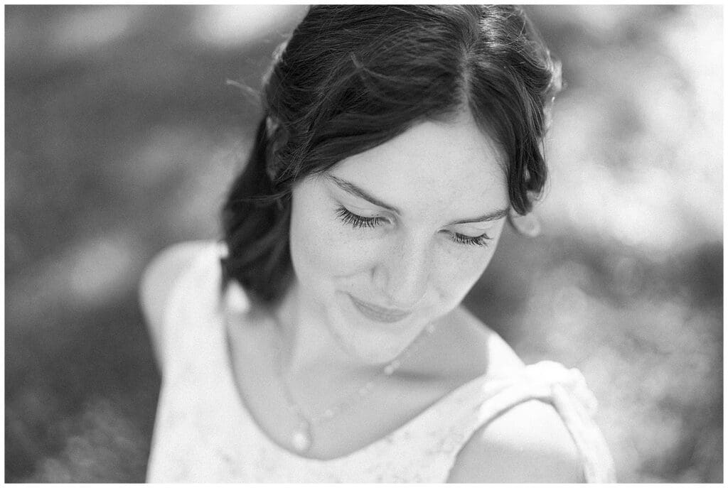 Knoxville senior session in the warm golden light of spring photographed by Holly Michon Photography.